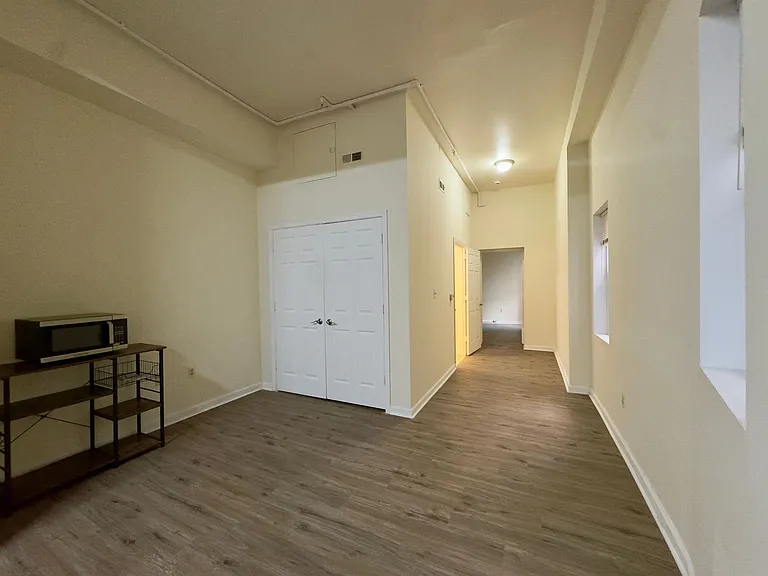 Apartment Units in Bolton Hill, Baltimore, MD! — Photo 14