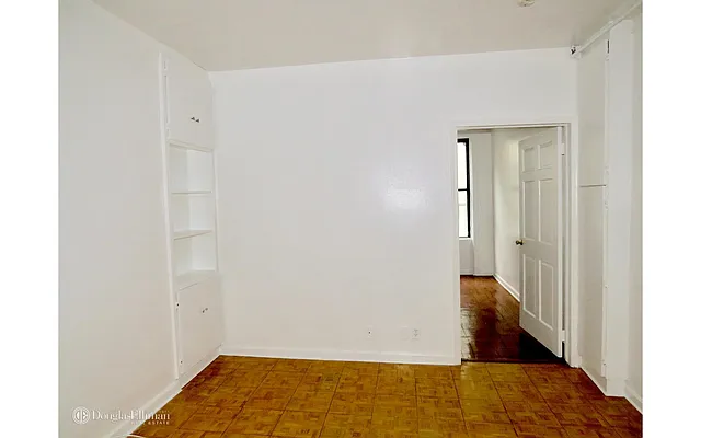 Rented by Douglas Elliman | media 7