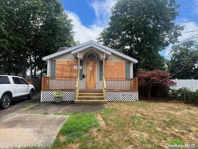 270 Islip Boulevard, Islip Terrace, NY, 11752