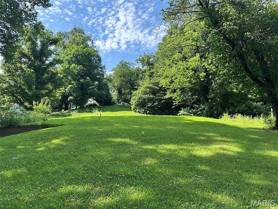 1st image of 632 Fern Dr