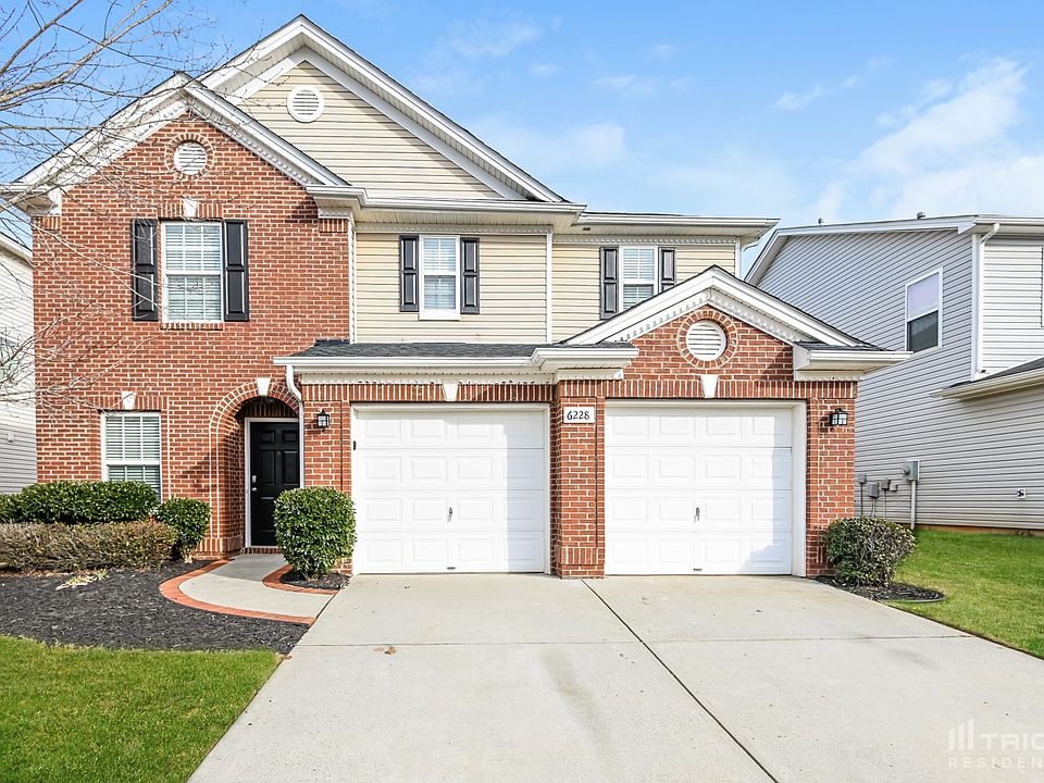1st image of 6228 Woodland Commons Dr