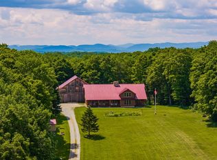817 Topsham Rd, Newbury, VT 05051