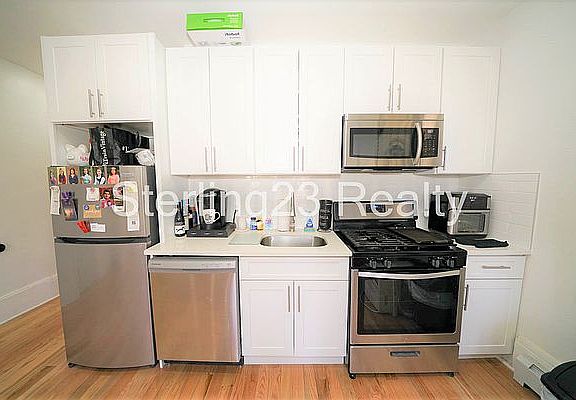 2nd image of 23-53 28th St Floor 1F