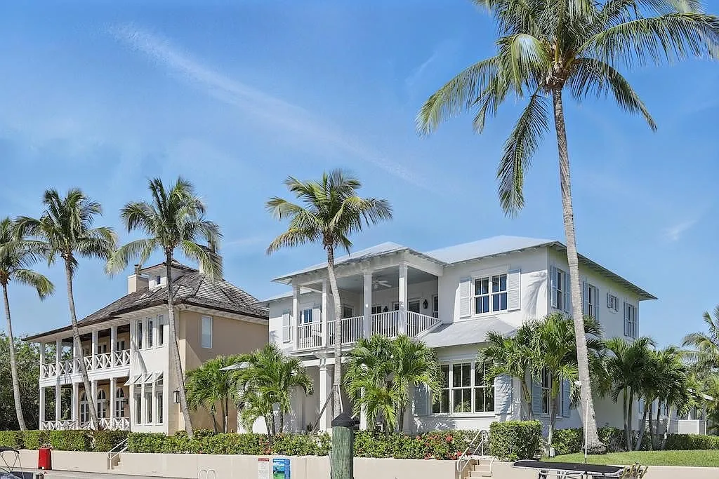 4 bed, 4.5 bath, 3326 sqft, $15,000 — Photo 3