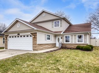 1310 Old Timber Ln, Hoffman Estates, IL 60192