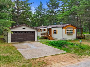 1943 Grove Ave, Friendship, WI 53934