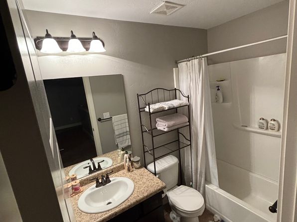 860 W Cecina Ct