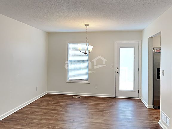 5th image of 101 Brentwood Ct