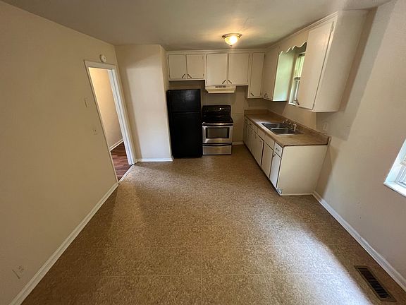3rd image of 1480 Snell Blvd
