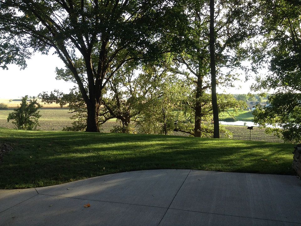 10405 282nd St, Donahue, IA 52746 Zillow