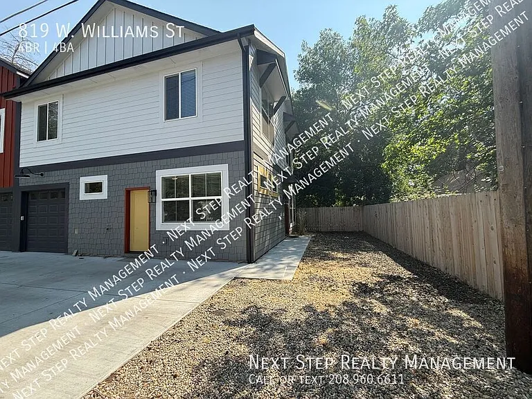 819 W Williams St — Photo 22