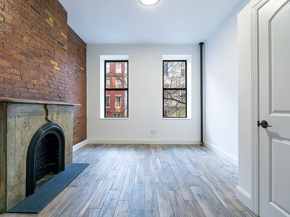 4th image of 213 E 5th St APT 4