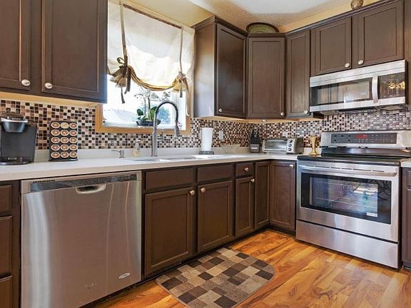 4th image of 10589 Sterling Dr