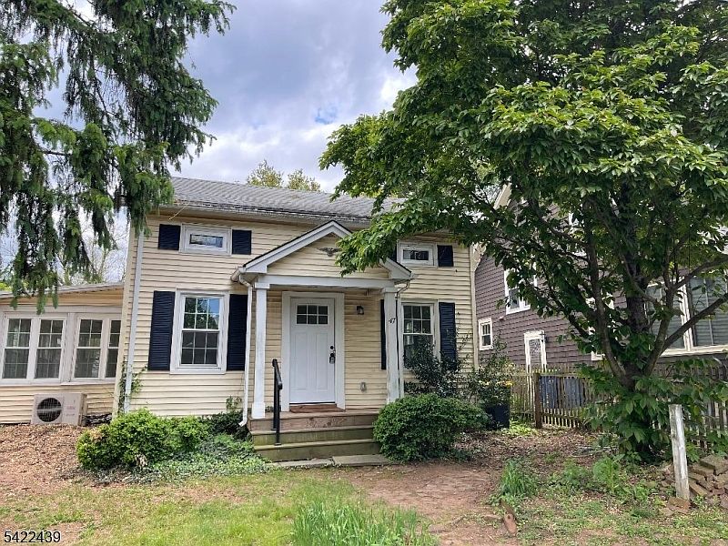 1st image of 47 Franklin St