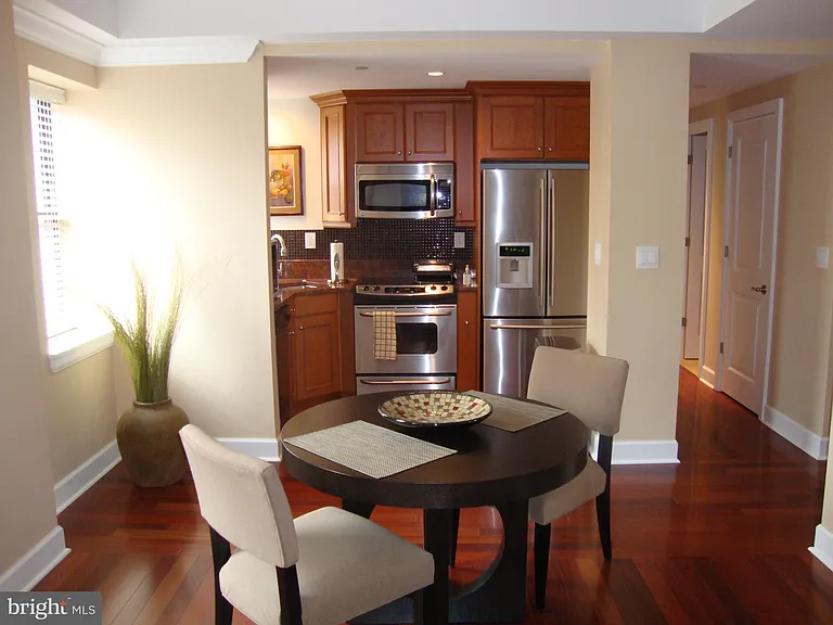 1701 Locust St #15-1402 — Photo 4