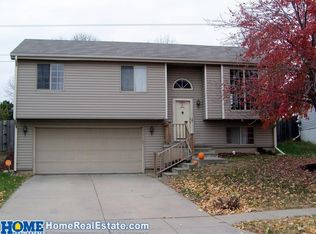 2807 NW 8th St, Lincoln, NE 68521