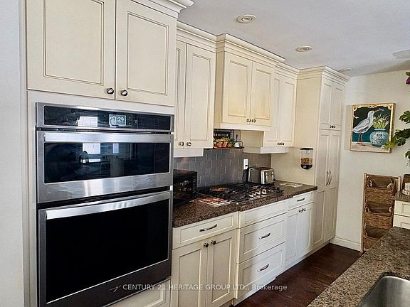 4th image of 22 Cedar Cres