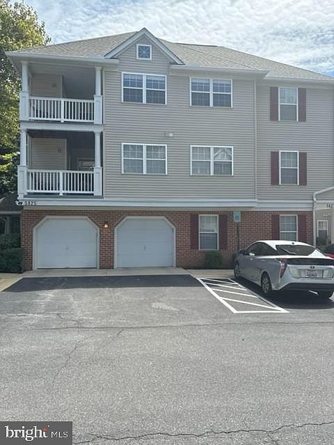 1st image of 5827 Wyndham Cir Unit 102