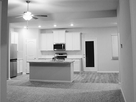 3rd image of 309 Zimmet Dr