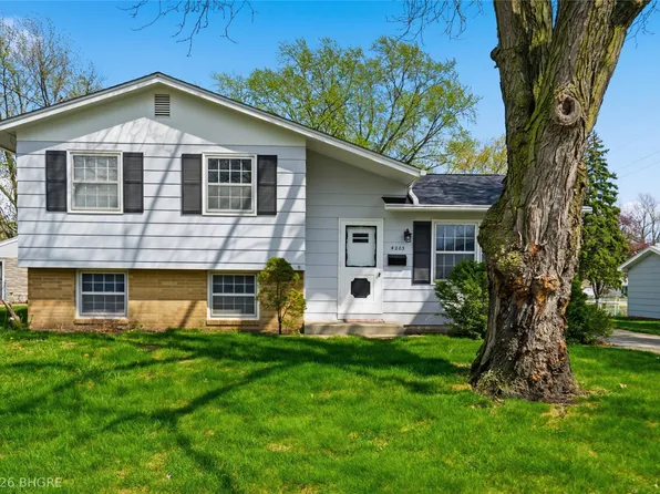 4205 67th St, Urbandale, IA 50322
