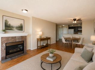 6659 Southoaks Cres #1105, Burnaby, BC V5E 4M9