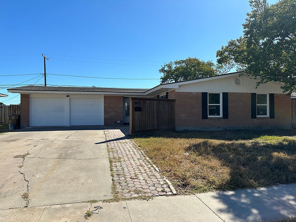 1st image of 4410 Hamlin Dr