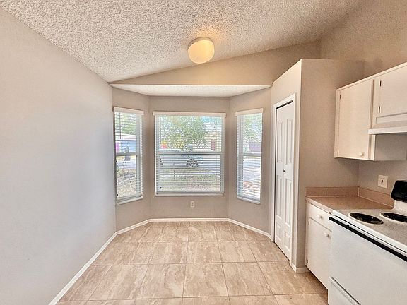 5th image of 1114 Isadore Dr