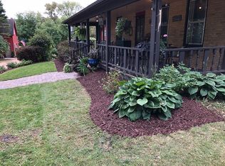 1161 Bluff Creek Dr, Chaska, MN 55318
