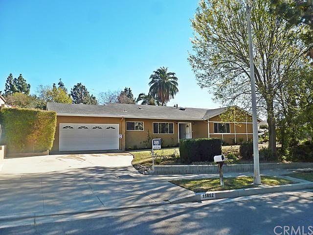 1st image of 11452 Brainard Ave