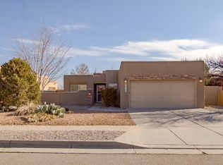 10124 Arroyo Crest Dr NW, Albuquerque, NM 87114