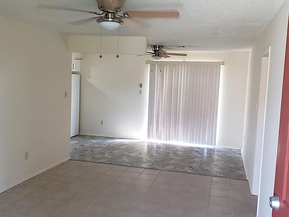 3rd image of 106 NE English St