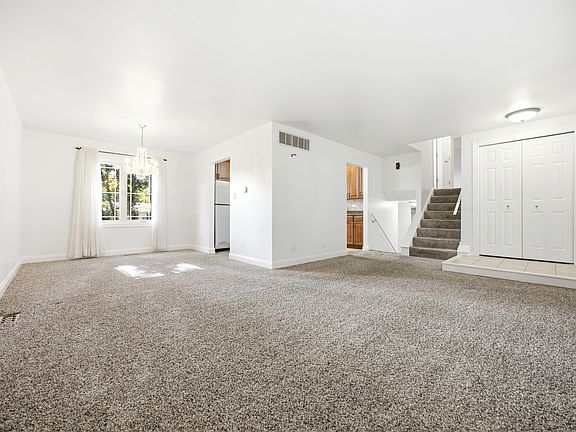 2nd image of 8016 Geneva St