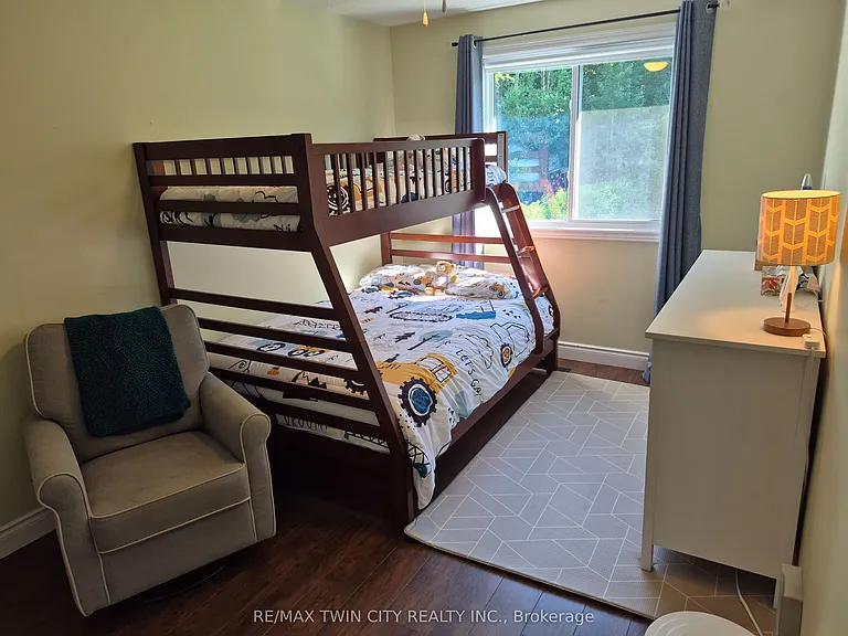 384 Pioneer Dr — Photo 14