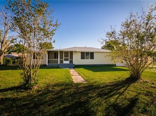 242 W Gilbert St, Eagle Lake, FL 33839