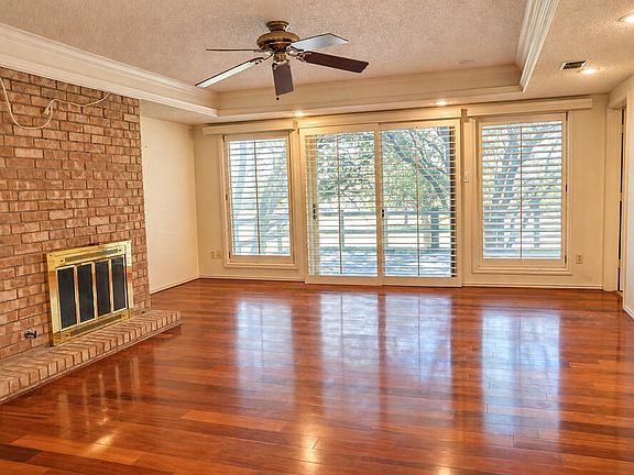 2nd image of 4405 89th St