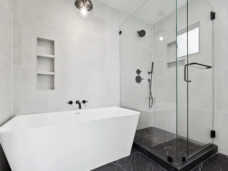 1230 Carmel Ter — Photo 21