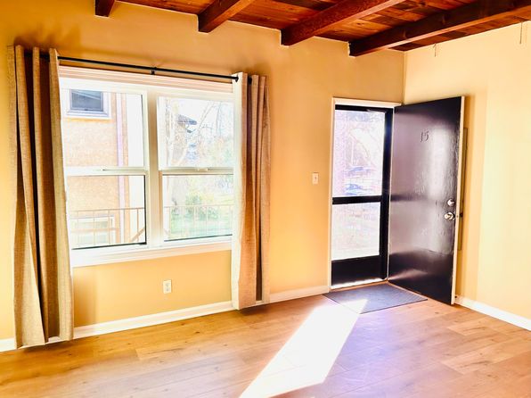 1101 E Grand Ave #12