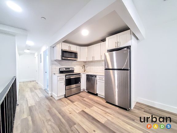 4th image of 885 Sterling Pl #1B