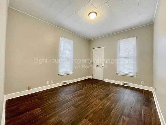 4th image of 1633 Peck St #1