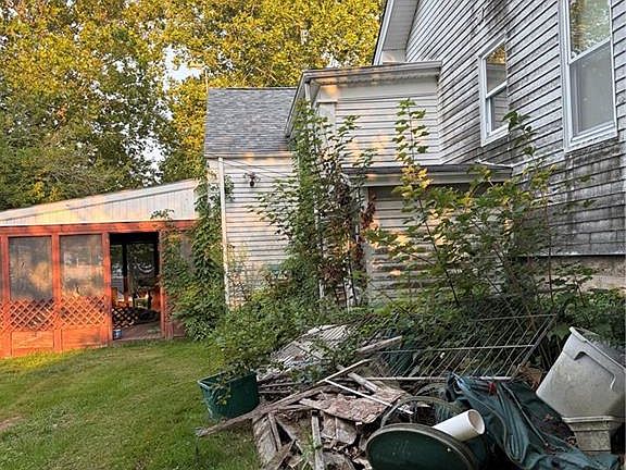 5th image of 134 Kickemuit Rd