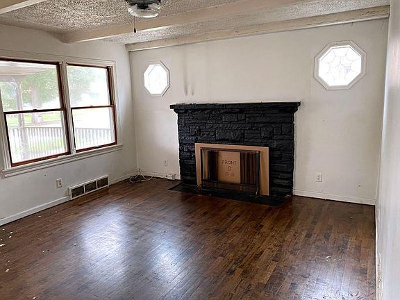 4th image of 6844 Arizona Ave
