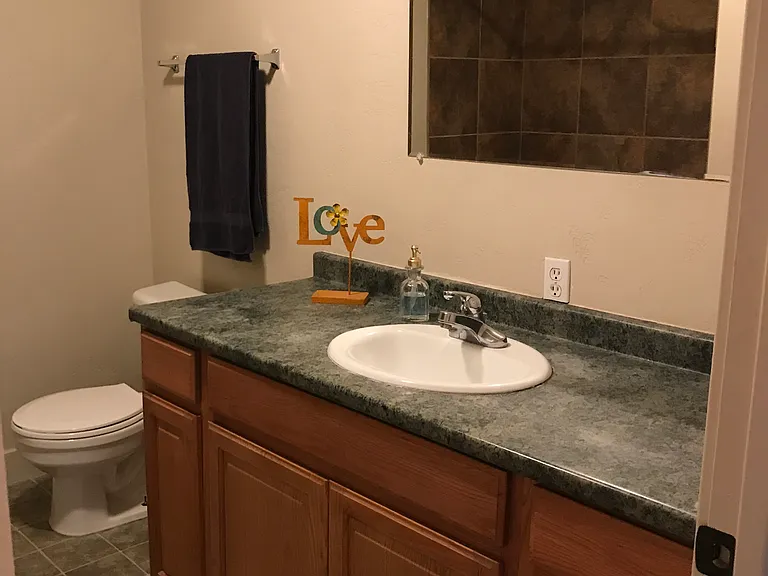 124 N 300 E — Photo 4
