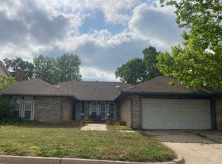 9217 Sutton Pl, Oklahoma City, OK 73132