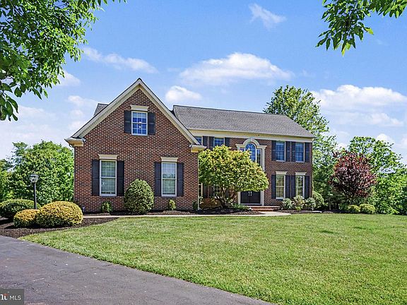 4th image of 3780 Reagan Dr
