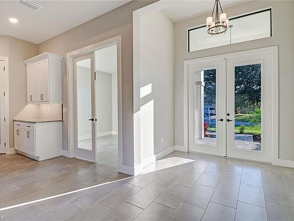 2nd image of 2932 SW 2nd Pl