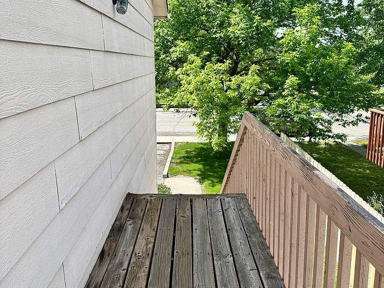 2340 Fairview Ave — Photo 28