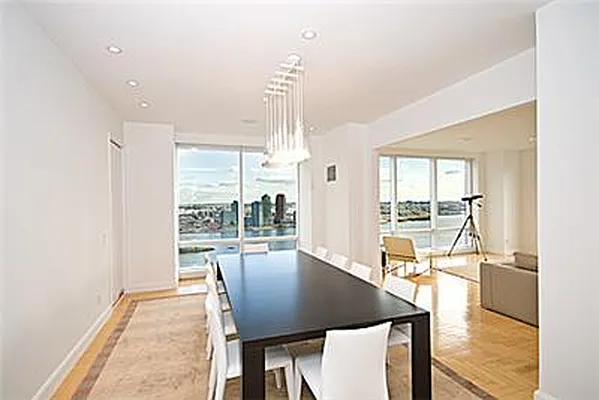 Sold by Trump International Realty | media 1