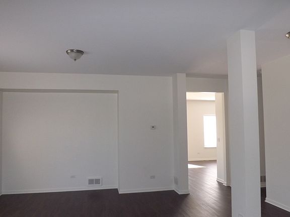 4th image of 4801 Loyola Dr