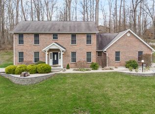 83 Valley Dr, Batesville, IN 47006