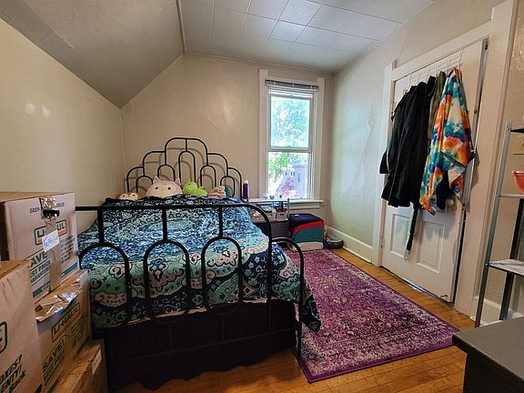 3rd image of 2563 N Bartlett Ave #A